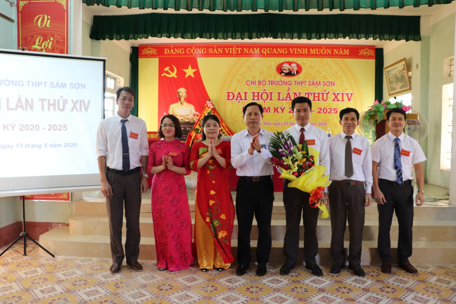 Đại hội chi bộ trường THPT Sầm Sơn lần thứ XIV, nhiệm kỳ 2020-2025